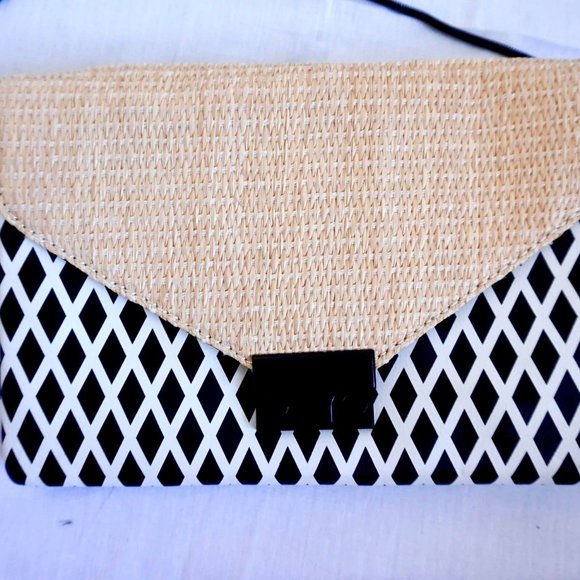 $90 WITCHERY black/white RATTAN CLUTCH snake chain shoulder CROSS-BODY handbag ♡ - Picture 6 of 10